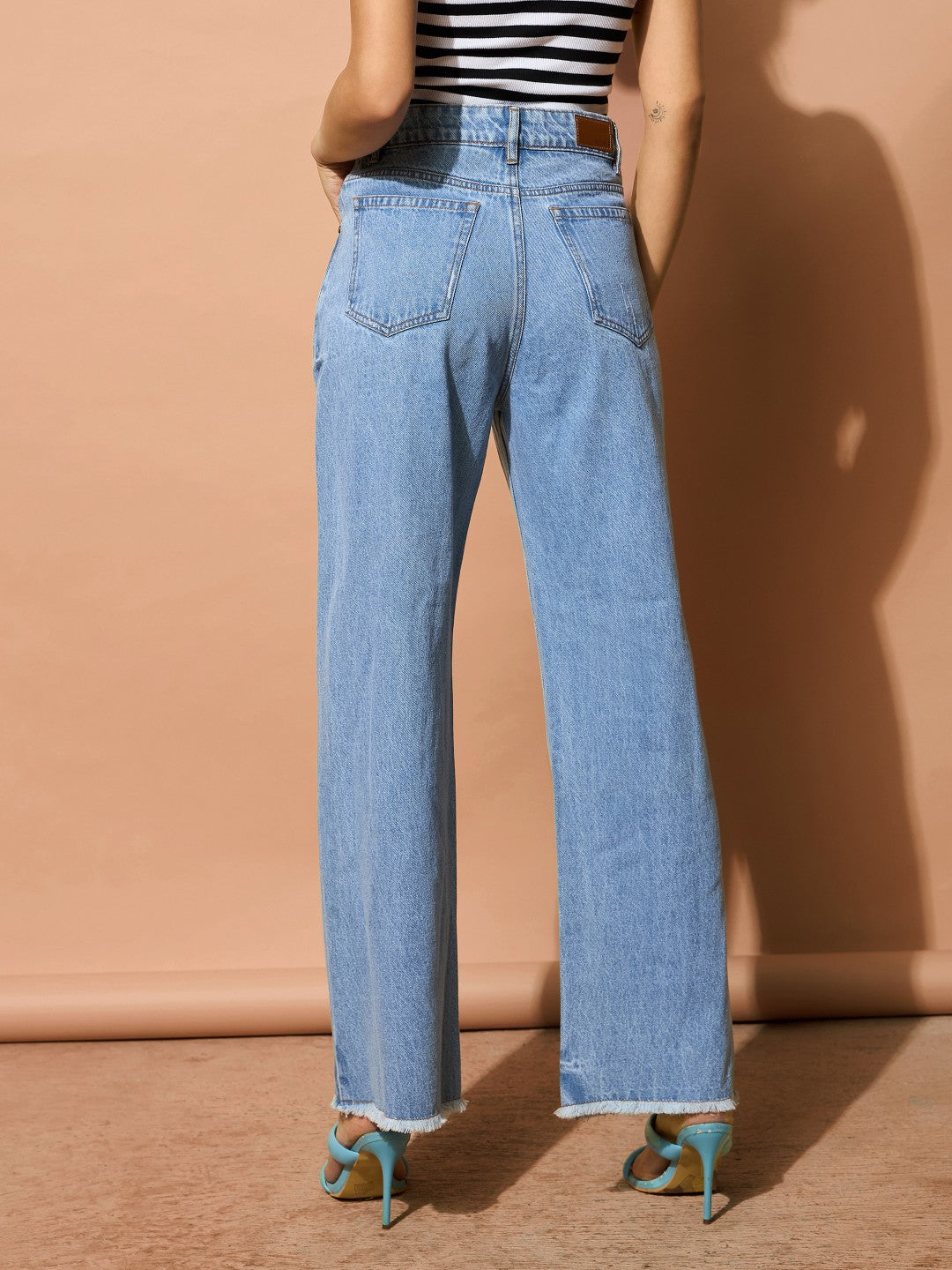 Women Light Blue Distressed Slashed Knee Frayed Jeans