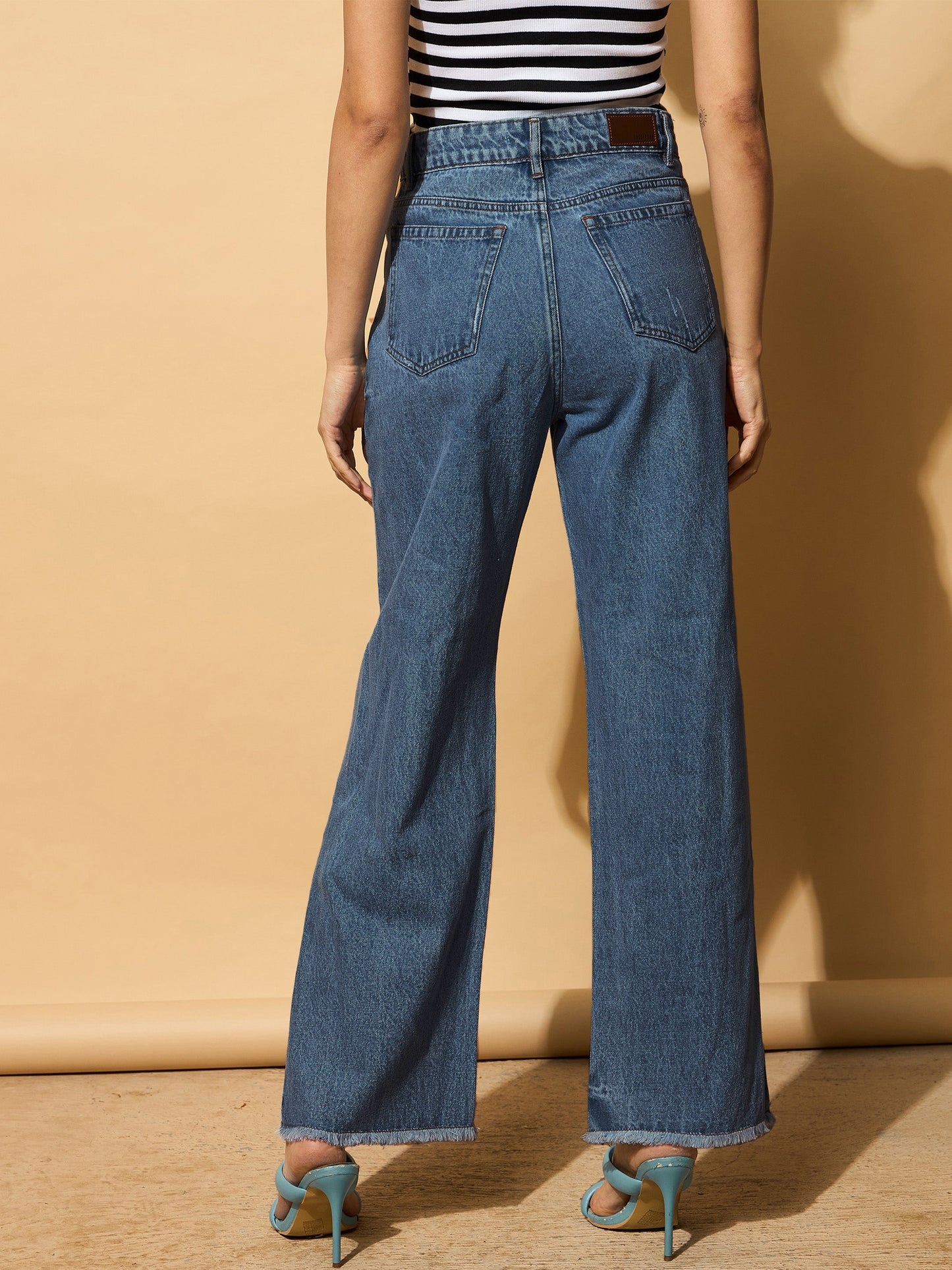 Women Navy Blue Distressed Slashed Knee Frayed Jeans