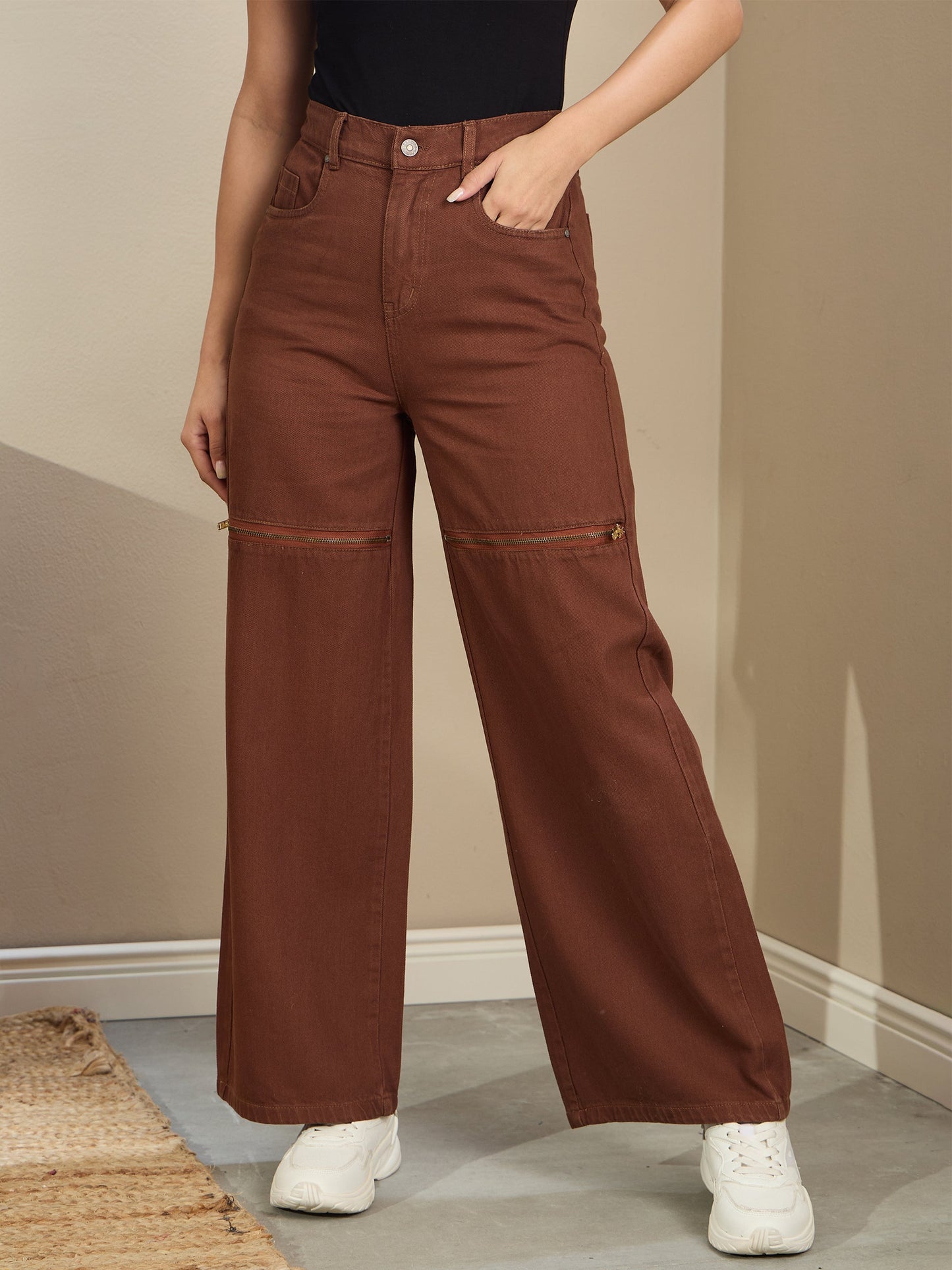 Women Brown Zipper Design Baggy Jeans