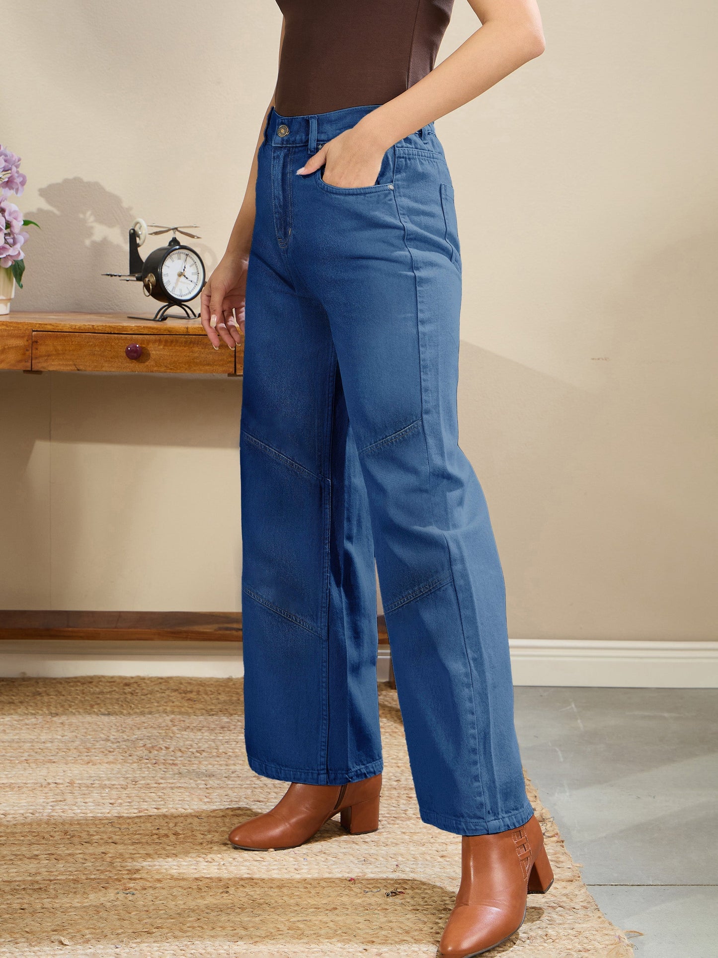 Women Navy High-Rise Stitch Detail Straight Jeans