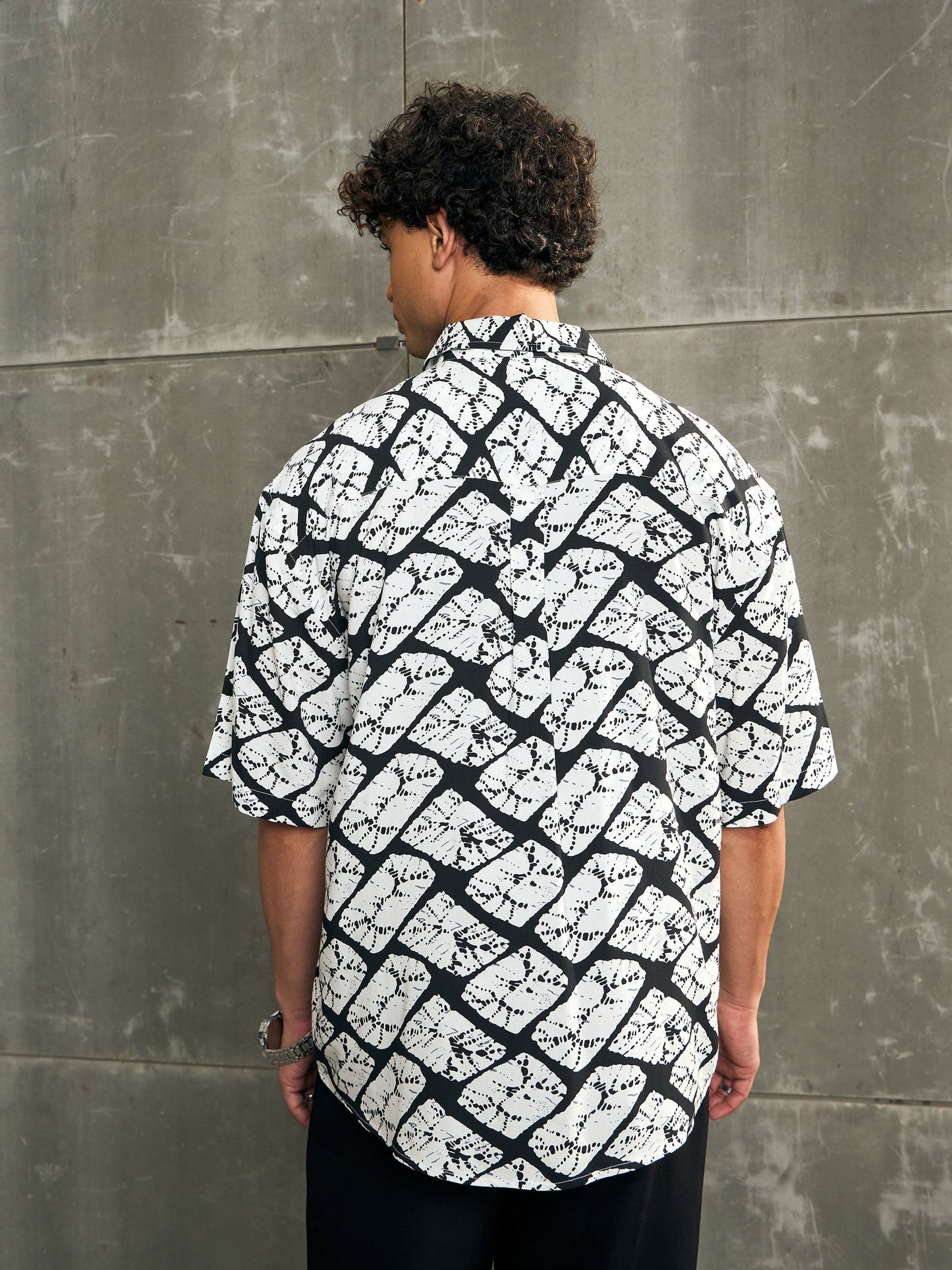 Men White & Black Conversational Print Relax Fit Shirt
