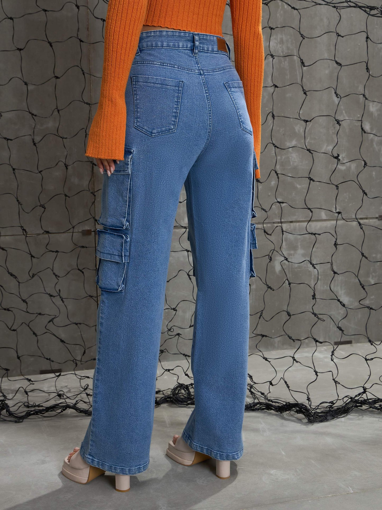 Women Blue Denim Multi Pockets Cargo Jeans