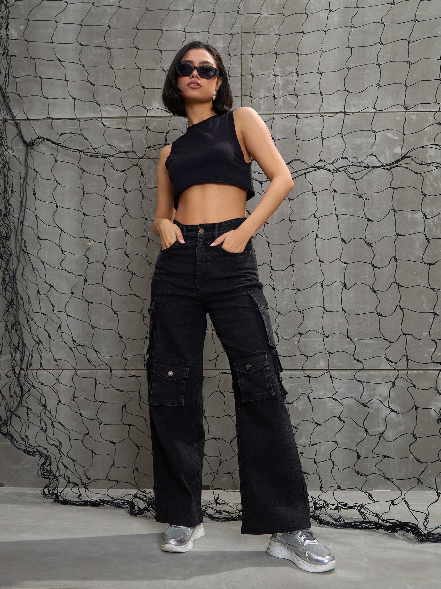 Women Black Washed Denim Multi Pockets Cargo Jeans