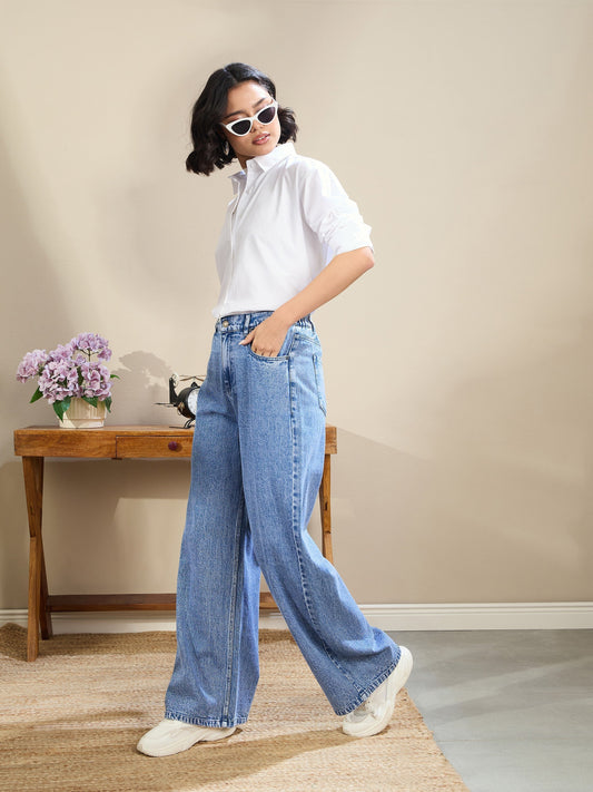 Women Blue Wash High Waist Straight Fit Jeans