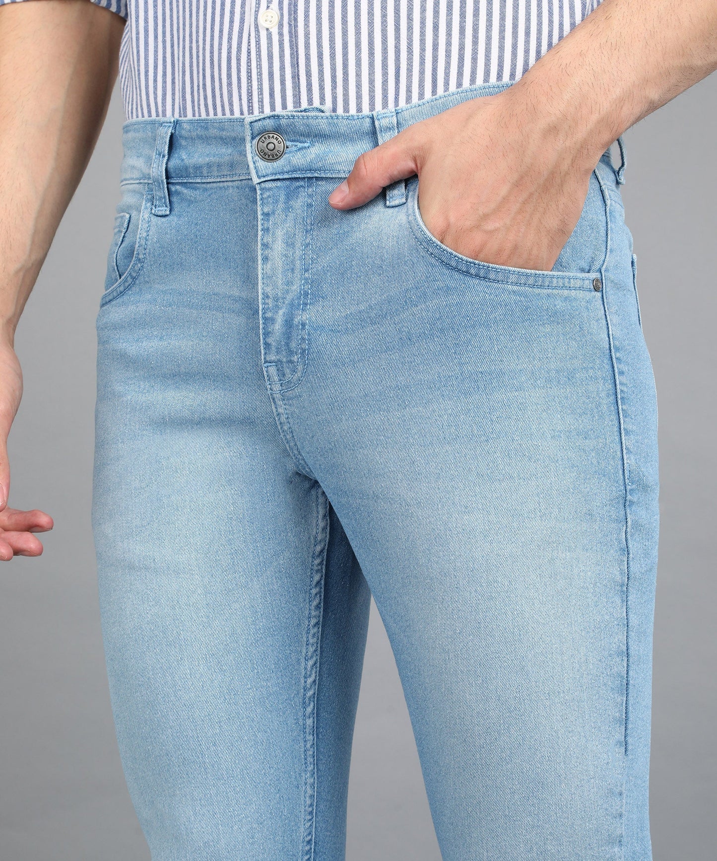 Men's Light Blue Regular Fit Washed Jeans Stretchable