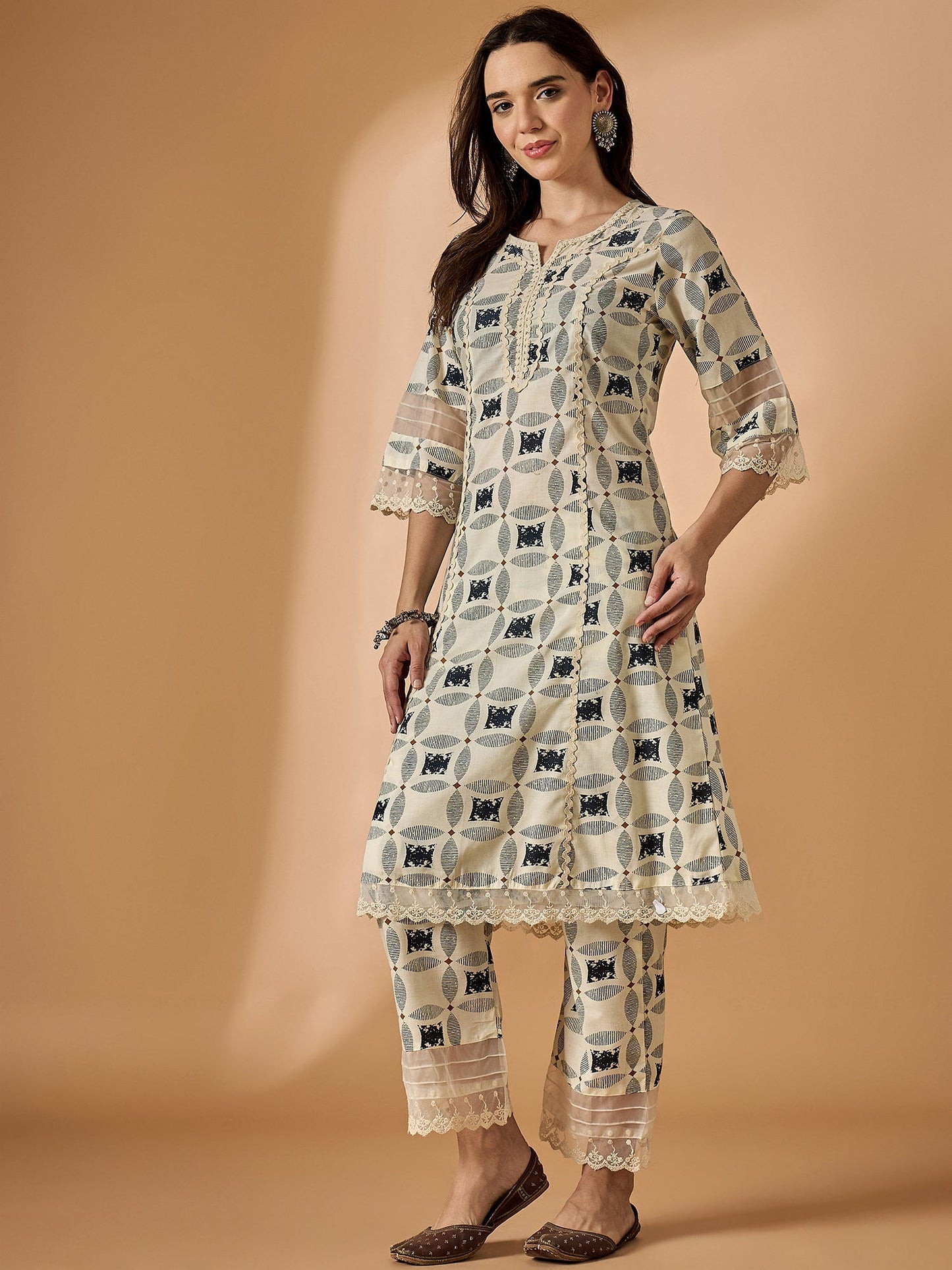 Off white Printed Blue Kurta With Palazzo