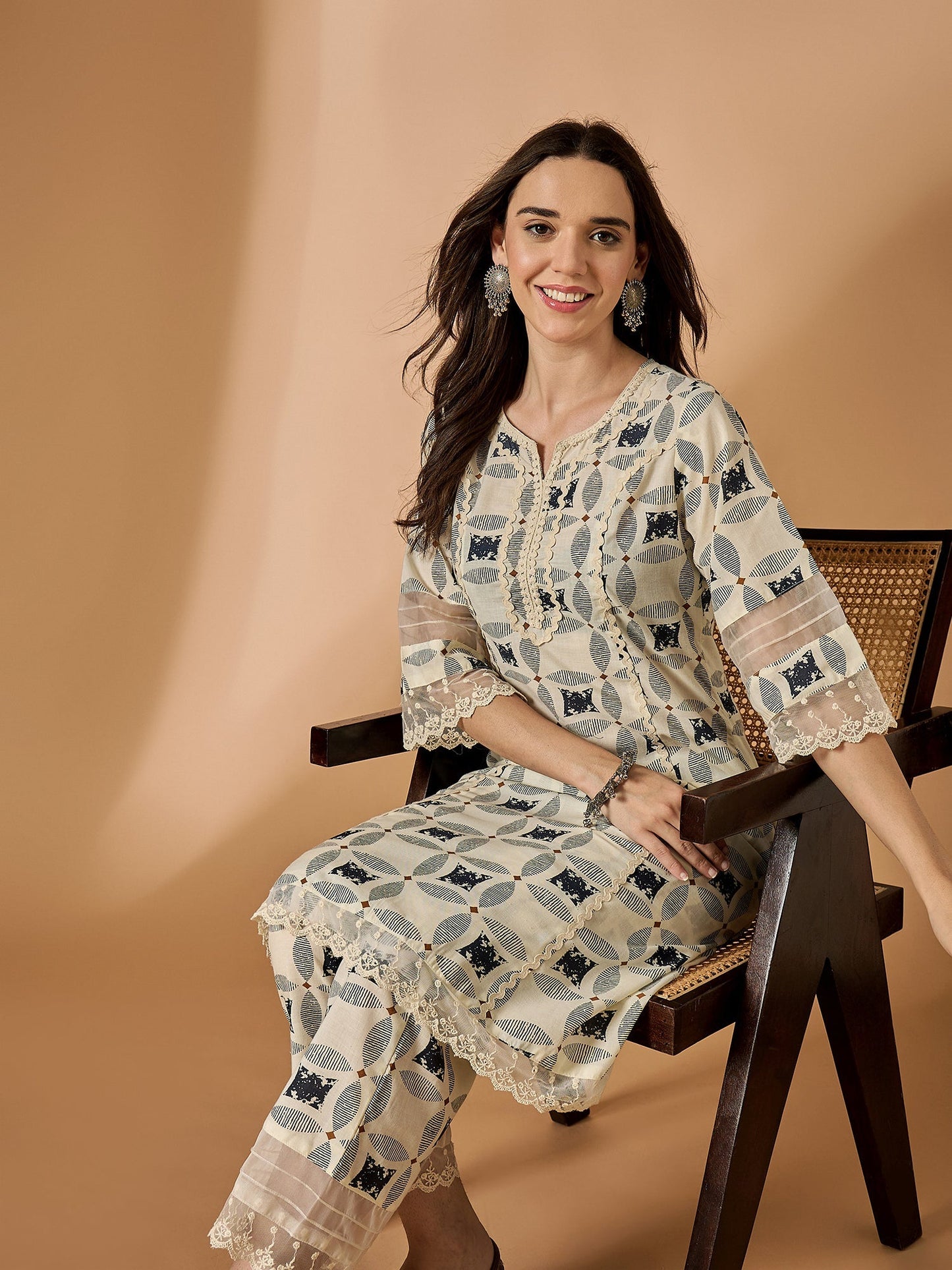 Off white Printed Blue Kurta With Palazzo