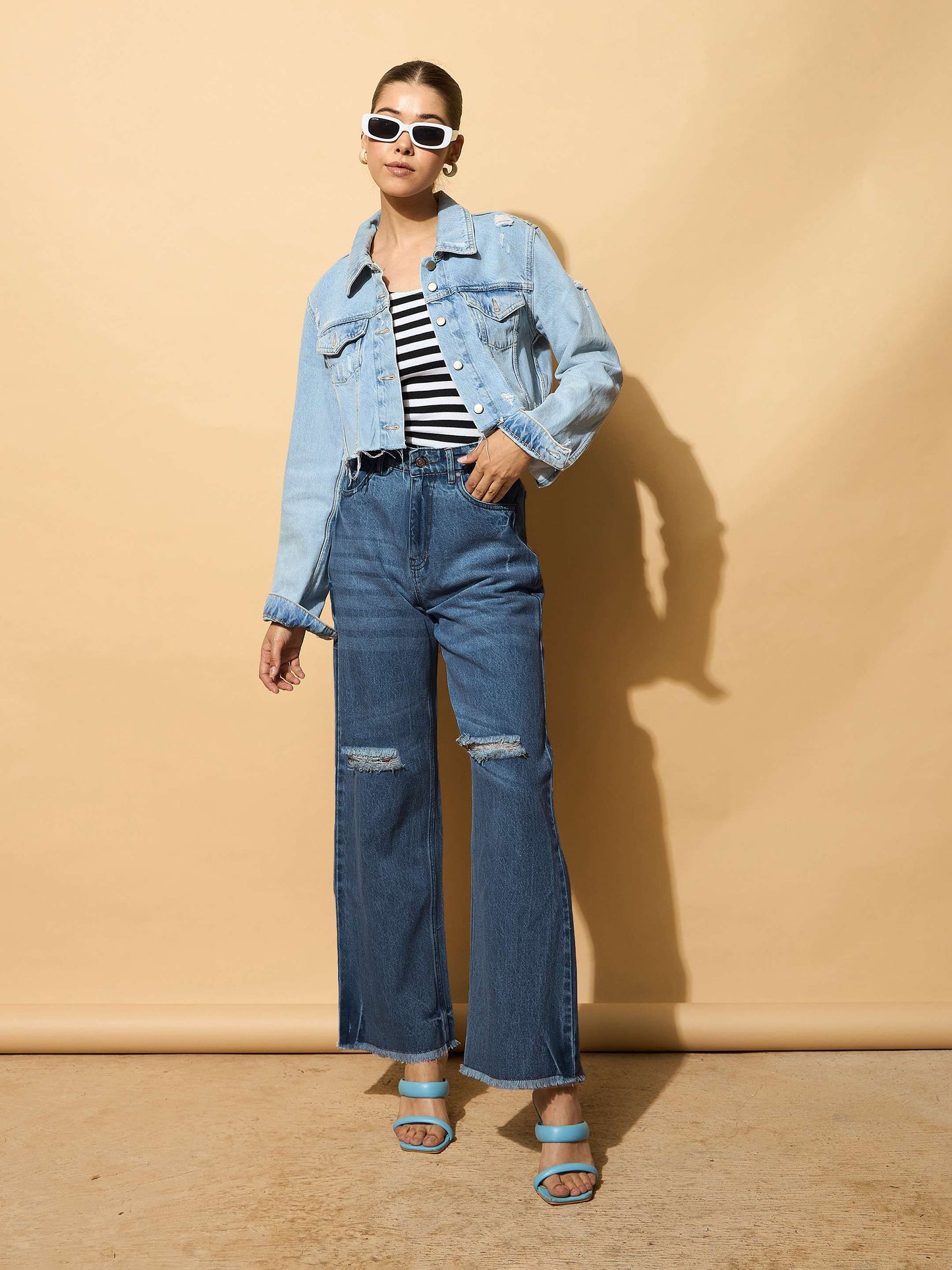 Women Navy Blue Distressed Slashed Knee Frayed Jeans