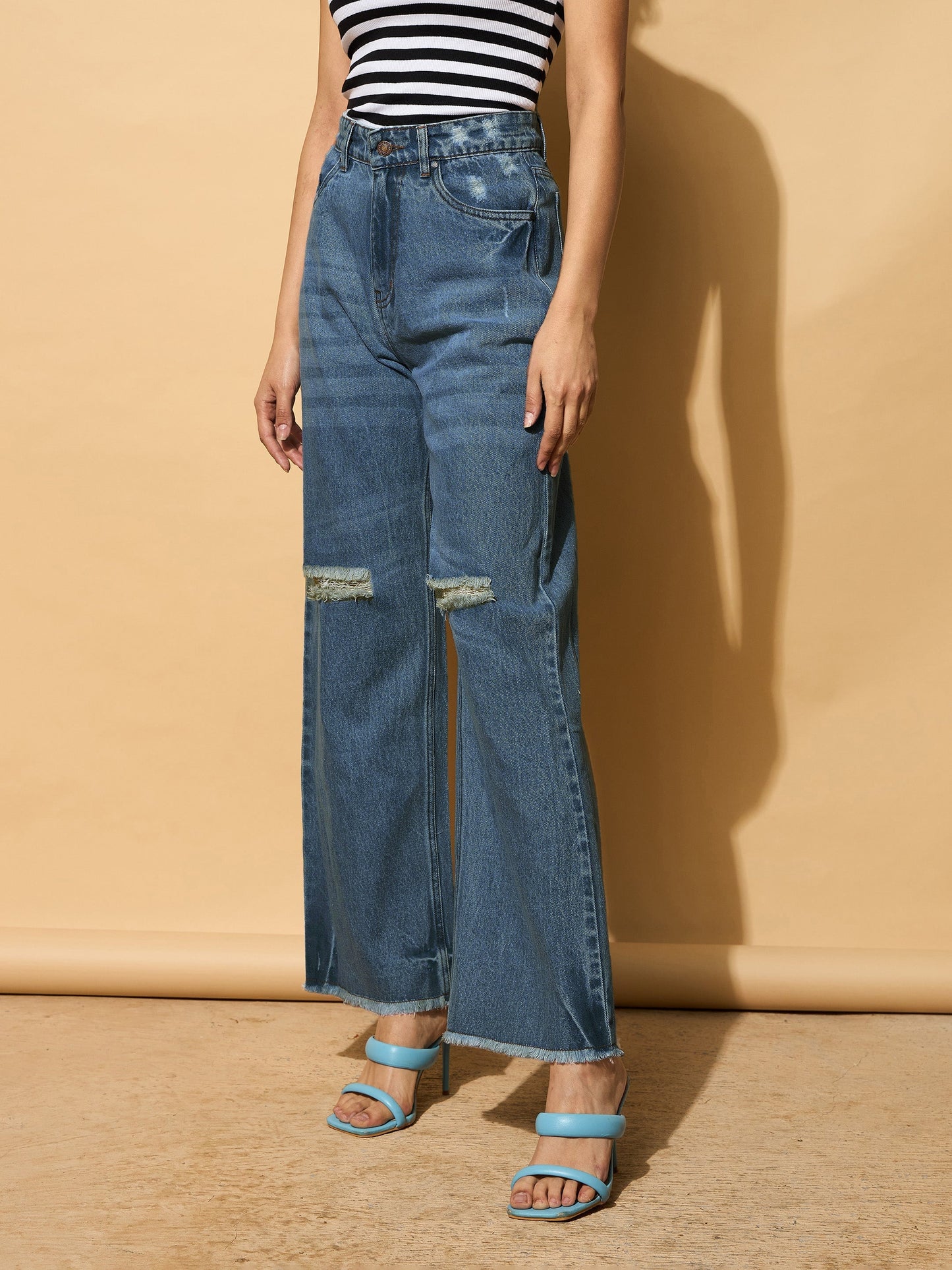 Women Navy Blue Distressed Slashed Knee Frayed Jeans