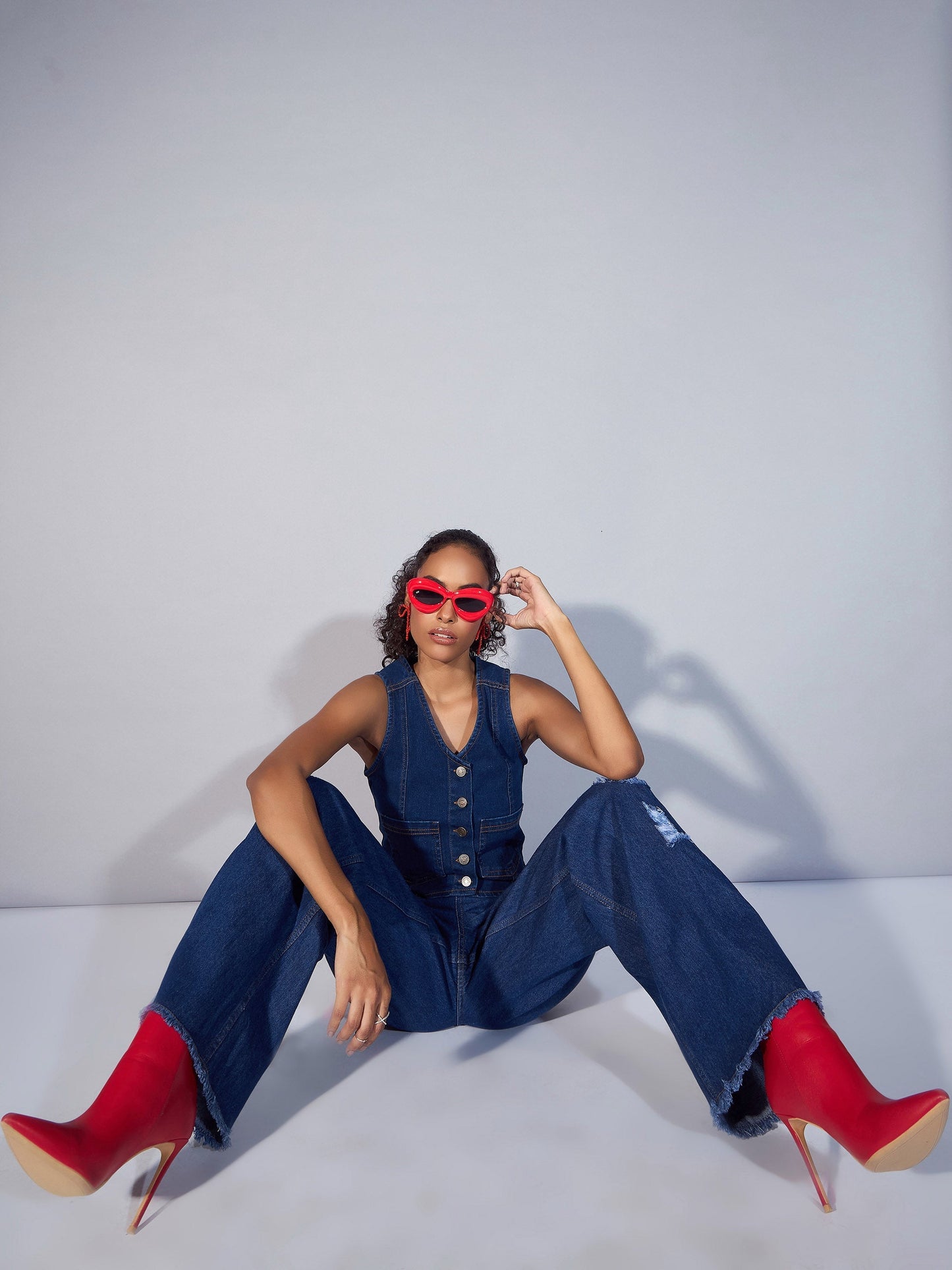 Women Blue Ripped Distress Straight Jeans