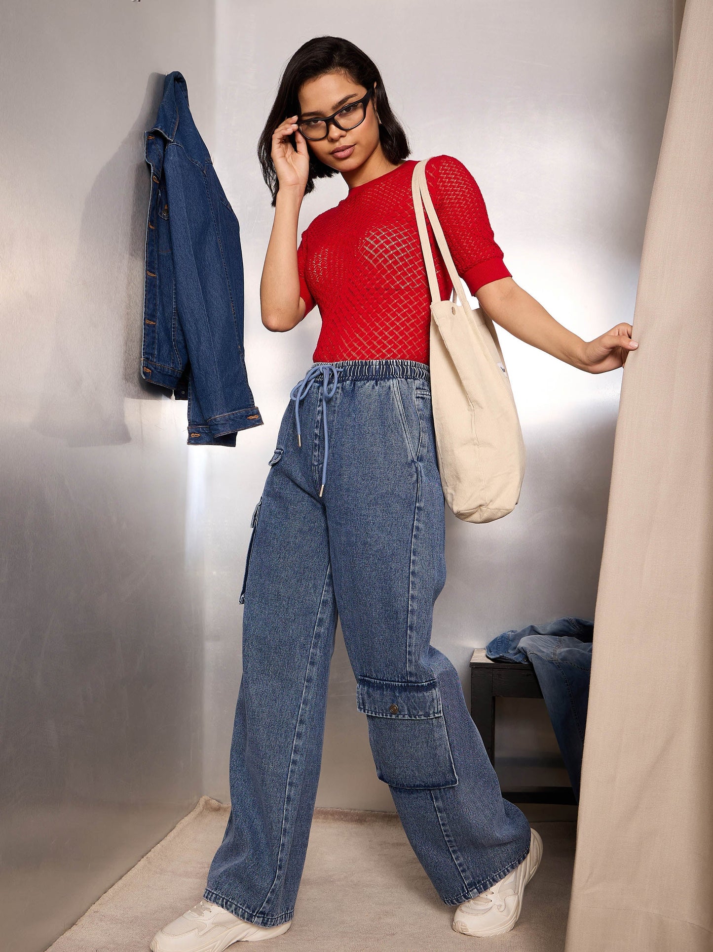 Women Blue Washed High Rise Drawstring Jeans